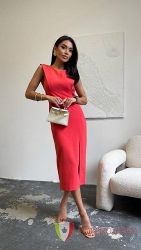 Puzdrové midi šaty