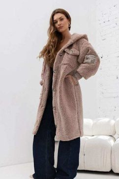 Teddy kabát s náplety a kapucí