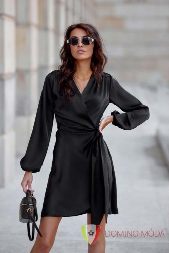 Krátké zavinovací šaty s vázáním v pase