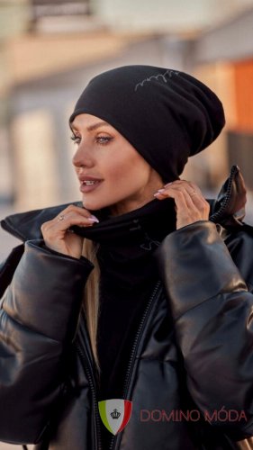 Women's autumn/winter hat and neckerchief set  