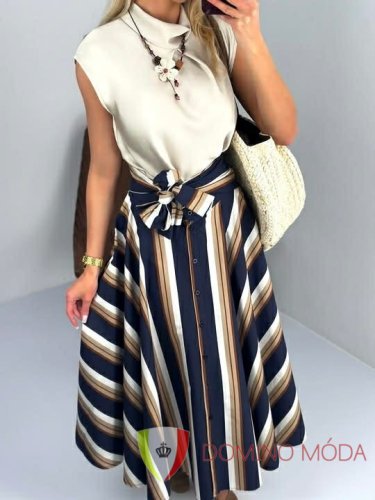 Pruhovaná midi sukňa s gombíkmi a viazaním v páse